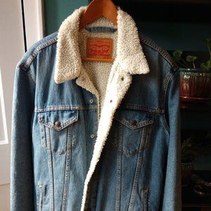 EUC Levi's Sherpa Jean Jacket